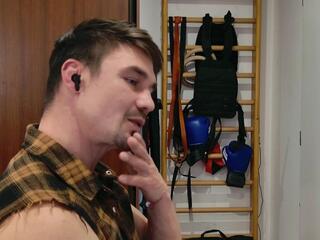 Mario Sweaty webcam model stream image