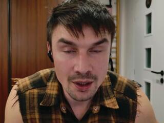 Mario Sweaty webcam model stream image