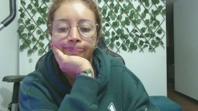 Jeiana4u webcam model stream image