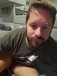RipMyUnderwear webcam model stream image