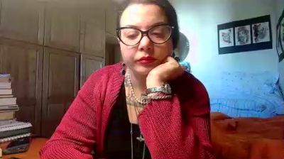 AliceBehind webcam model stream image