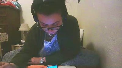 AliceBehind webcam model stream image