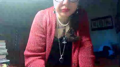 AliceBehind webcam model stream image