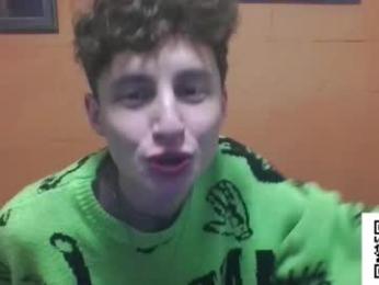 sluttsavage webcam model stream image