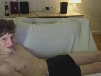 sluttsavage webcam model stream image