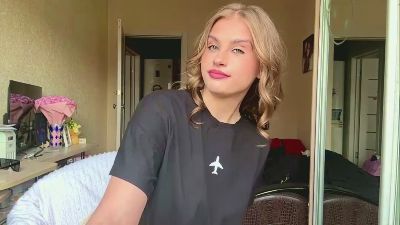 AshtonHutyra webcam model stream image