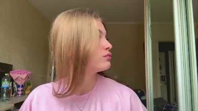 AshtonHutyra webcam model stream image