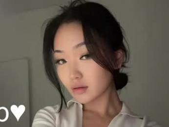 elegant_vibes webcam chaturbate model stream image