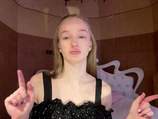 Diane Litle webcam model stream image