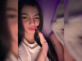 Shottup-and-Max webcam model stream image