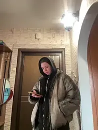 AlishaOfThorns webcam model stream image