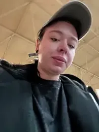 AlishaOfThorns webcam model stream image