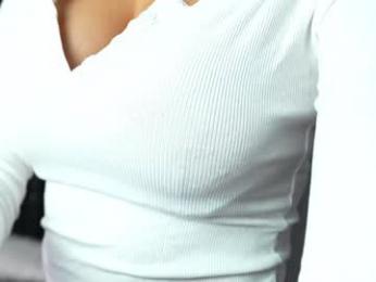 amilia4u webcam chaturbate model stream image