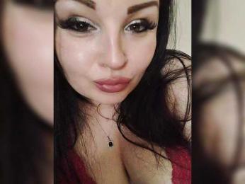 SilverCrystal webcam bongacams model stream image