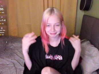 LiaPetite webcam model stream image