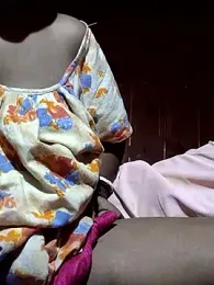 Your-Manu webcam model stream image