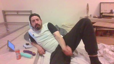 GutsXbsk webcam model stream image