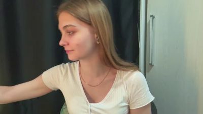 LakeshaBanana webcam model stream image