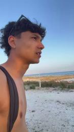 TyrooneDE webcam model stream image