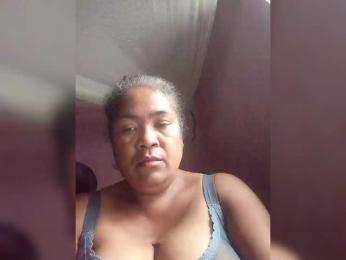 Aiiina webcam model stream image