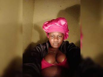 Carrielove webcam model stream image