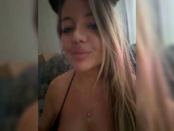 Sweet-wolf1 webcam bongacams model stream image