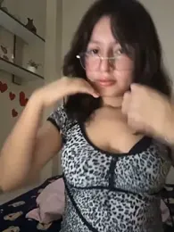 Noamilk webcam model stream image