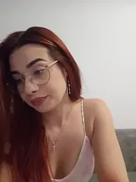 RedHeadFoxy webcam model stream image