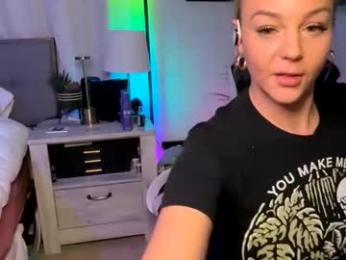 cumguzzlingskank webcam model stream image