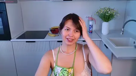 EllaCanny webcam model stream image