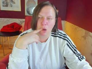 kellyperfect webcam model stream image
