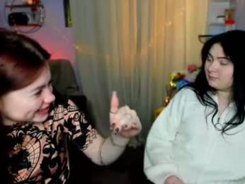 kira_kisses_ webcam model stream image