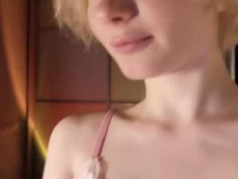 misska__ webcam model stream image