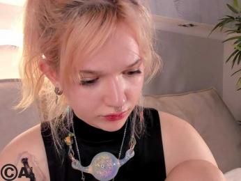 Molly-Platt webcam bongacams model stream image