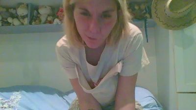 piccolaqueen webcam cam4 model stream image