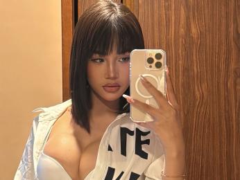 SachiJade webcam model stream image