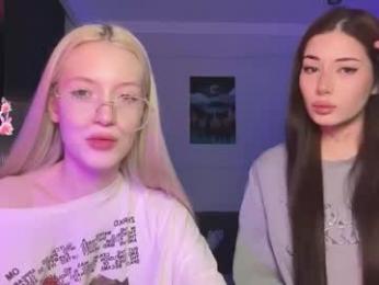 mmkakpoxyi22 webcam model stream image