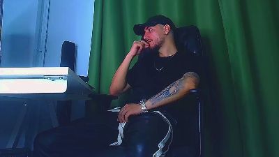 AndrewBanner webcam model stream image