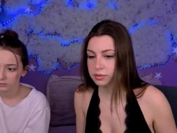 amalialowell webcam chaturbate model stream image