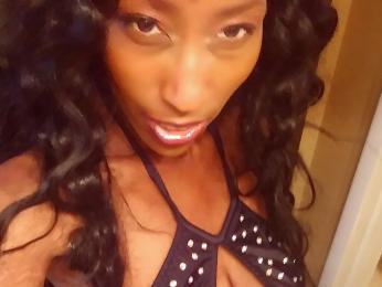 BustyBaddie webcam model stream image