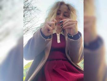 JJane- webcam model stream image