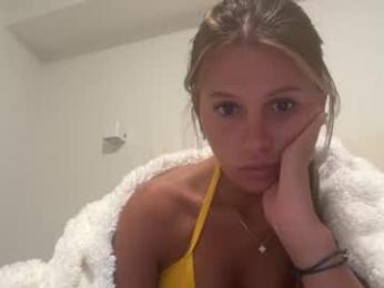 petitebaddie349 webcam chaturbate model stream image