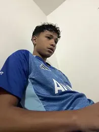 ETTE_MOON webcam model stream image