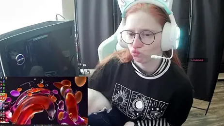 LilyFoxxx webcam model stream image