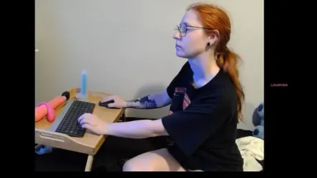 LilyFoxxx webcam model stream image