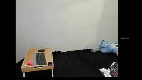 LilyFoxxx webcam model stream image