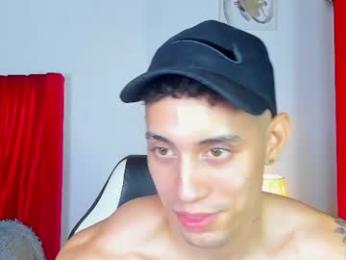 dominyck_ webcam model stream image