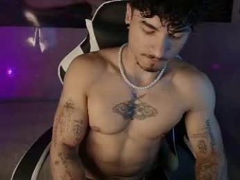 thomas_fit1 webcam model stream image