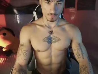 thomas_fit1 webcam model stream image