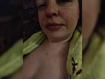Dinochka38 webcam bongacams model stream image